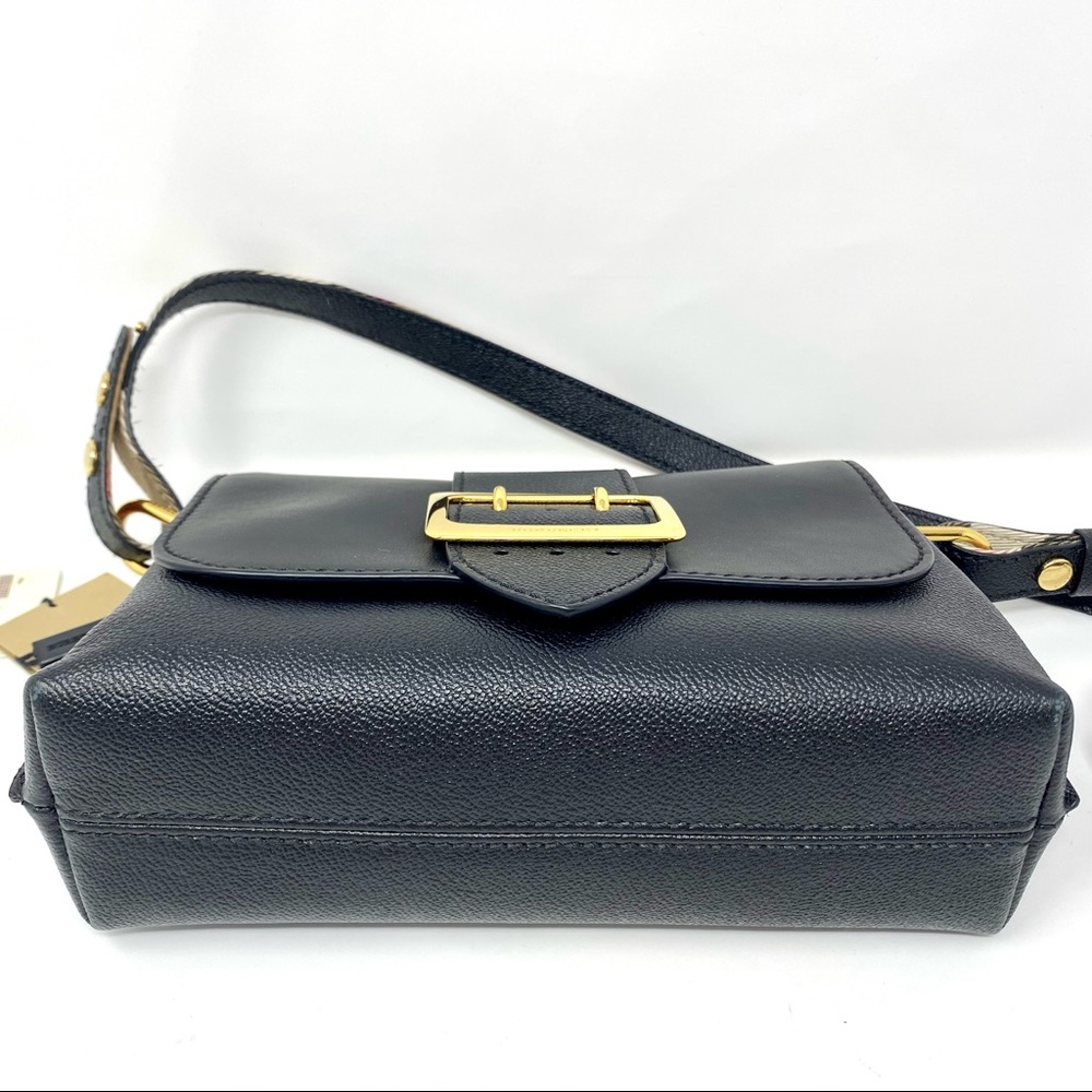 Burberry small soft grain buckle crossbody bag - Picture 7 of 15